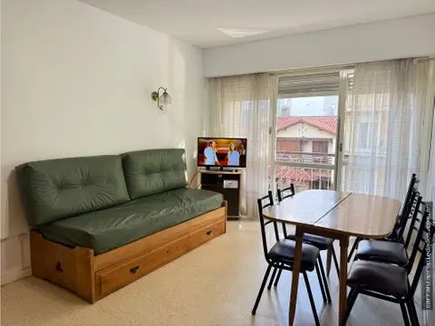 Departamento de 1 ambiente en alquiler en Centro