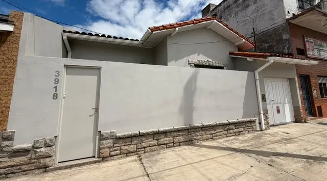 Casa de 4 ambientes en venta en VILLA LOURDES