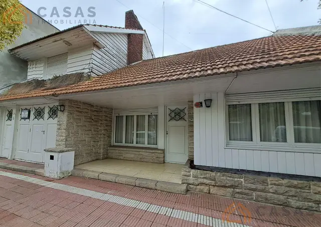 Casa de 3 ambientes en venta en GENERAL ROCA