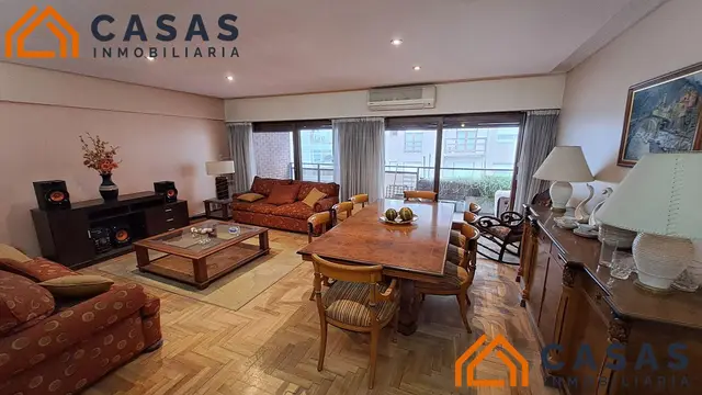 Departamento de 5 ambientes en venta en Centro