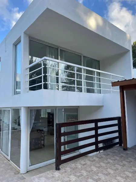 Casa de 4 ambientes en venta en Jorge Newbery
