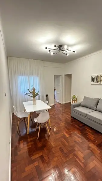 Departamento de 2 ambientes en venta en Área Centro