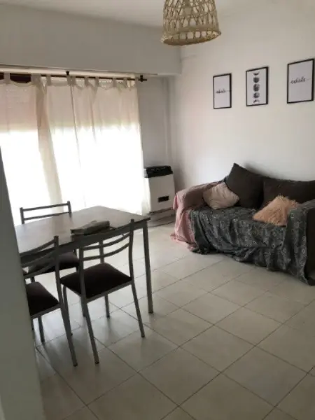 Departamento de 3 ambientes en venta en FUNES Y SAN LORENZO