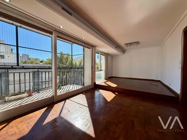Departamento de 4 ambientes en venta en Centro