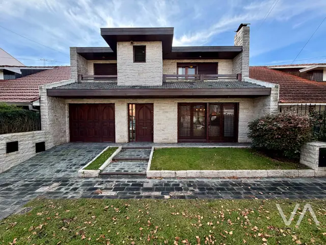 Casa de 5 ambientes en venta en PRIMERA JUNTA
