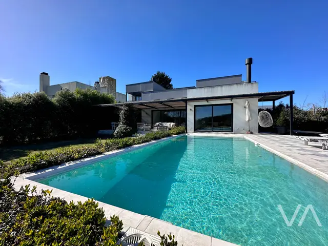 Casa de 4 ambientes en venta en Rumencó