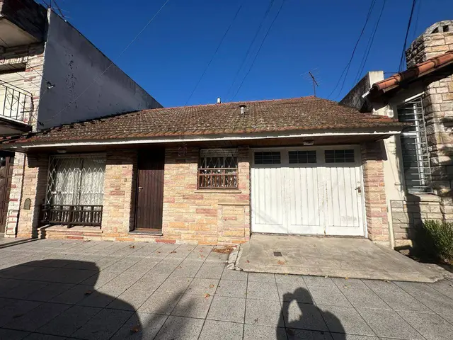 Casa de 3 ambientes en venta en PLAZA PERALTA RAMOS