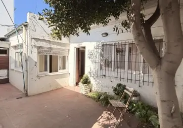 Casa de 3 ambientes en venta en San Juan