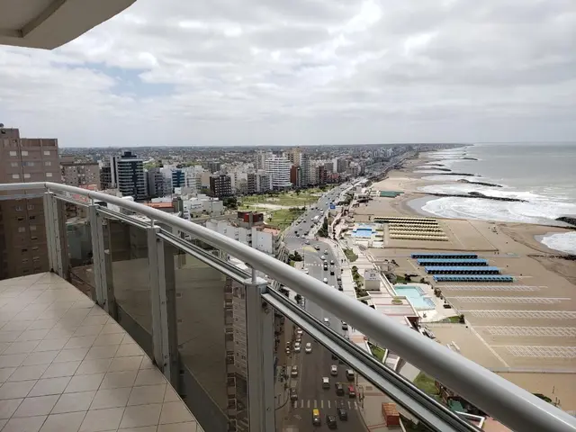 Departamento de 4 ambientes en alquiler en PERALTA RAMOS OESTE