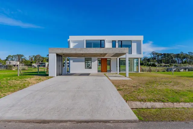 Casa de 5 ambientes en venta en Mar del Plata