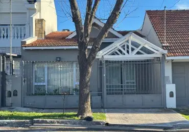 Casa de 3 ambientes en alquiler en Mar del Plata