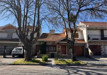 Casa de 4 ambientes en venta en NUEVA POMPEYA