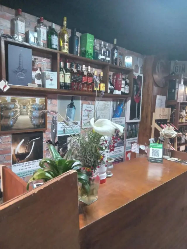 Local de 2 ambientes en venta en LA PERLA