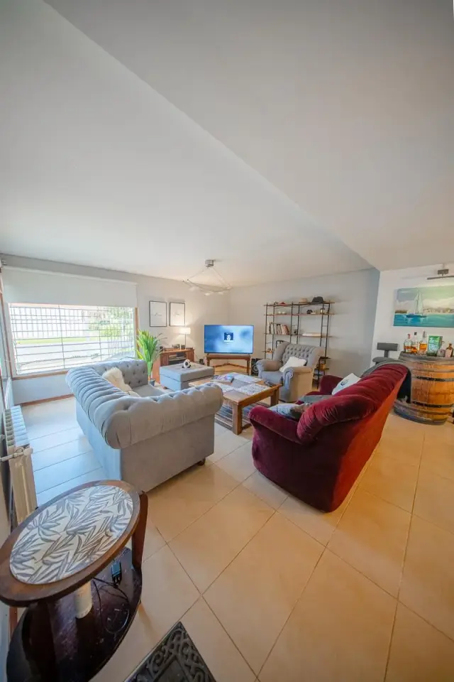 Casa de 6 ambientes en venta en LOS PINARES