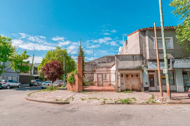 Terreno de 3 ambientes en venta en LA PERLA