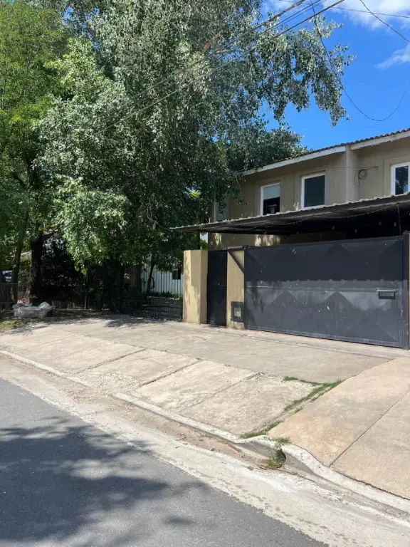 Casa de 5 ambientes en venta en LOS TILOS