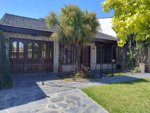 Casa de 3 ambientes en venta en MALVINAS ARGENTINAS