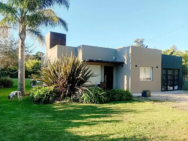 Casa de 3 ambientes en venta en BOSQUE ALEGRE