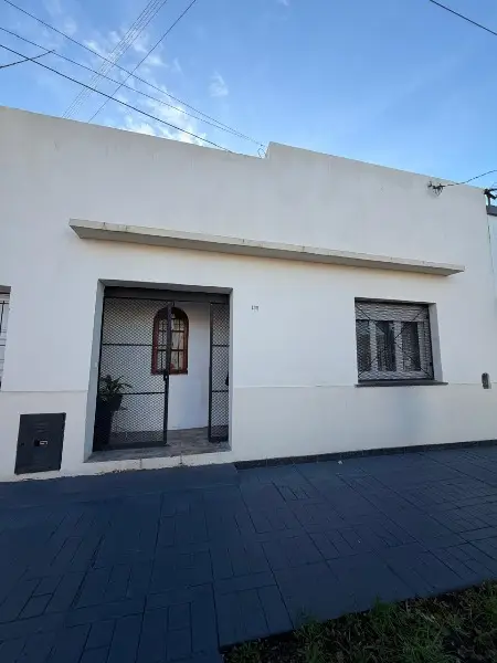 Casa de 3 ambientes en venta en DON BOSCO