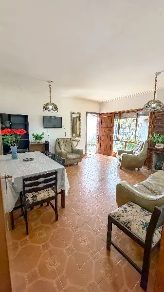 Casa de 5 ambientes en venta en PUNTA MOGOTES