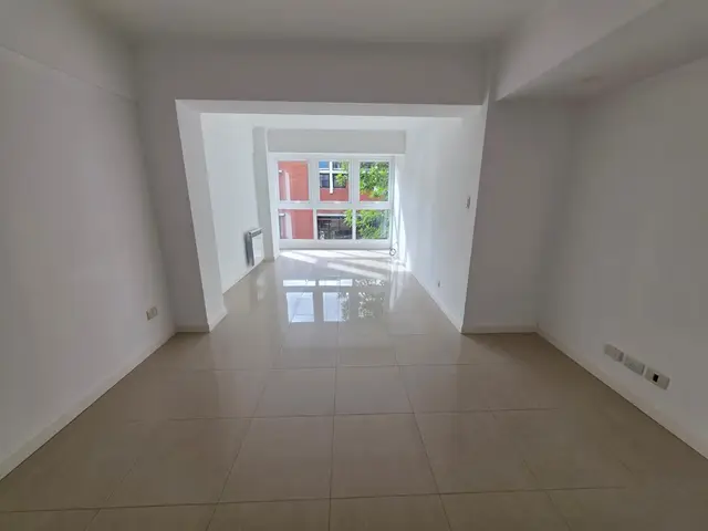 Departamento de 3 ambientes en alquiler en Centro