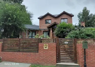 Casa de 6 ambientes en venta en SIERRA DE LOS PADRES