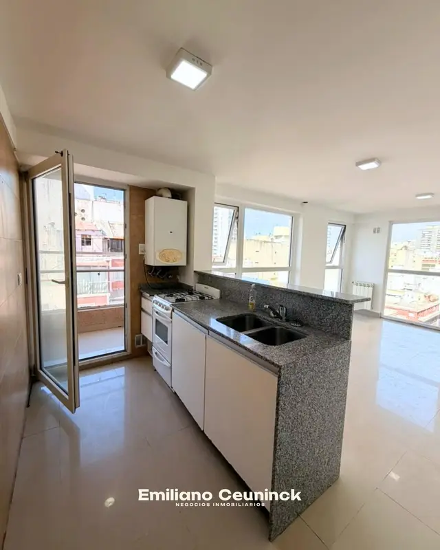 Departamento de 2 ambientes en venta en Área Centro
