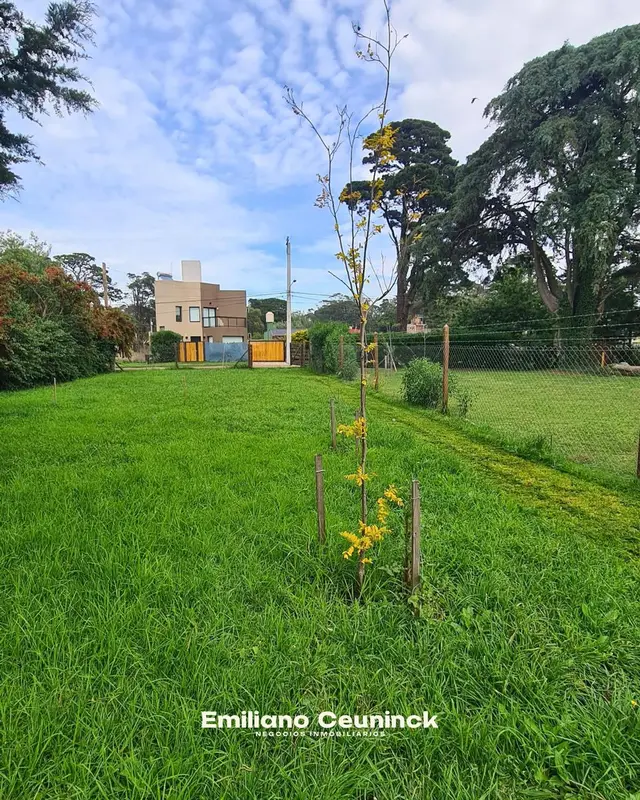 Terreno en venta en Los Acantilados