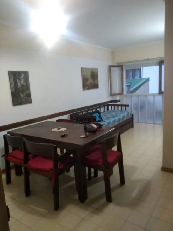 Departamento de 4 ambientes en venta en LA PERLA