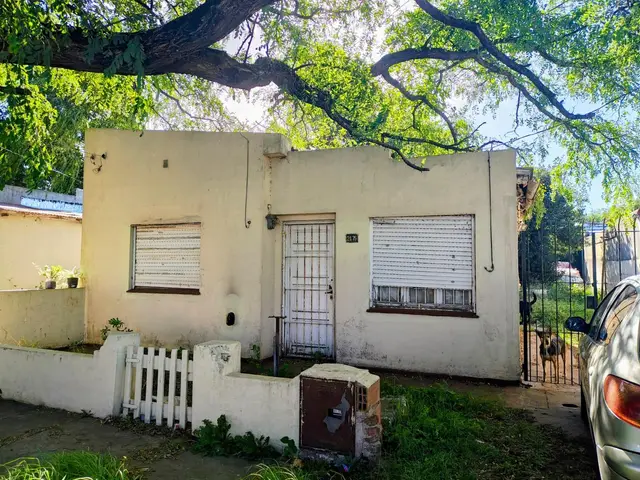 Casa de 2 ambientes en venta en JURAMENTO