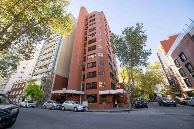 Departamento de 4 ambientes en alquiler en LA PERLA