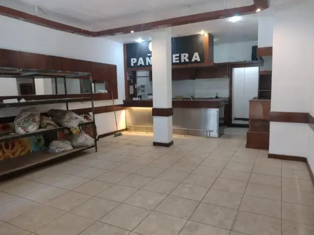 Local de 2 ambientes en venta en Centro