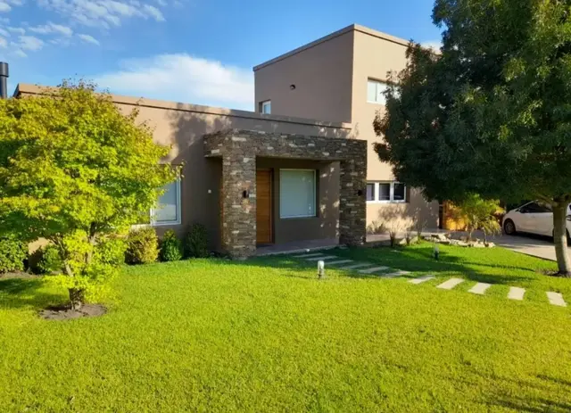 Casa de 6 ambientes en venta en Mar del Plata
