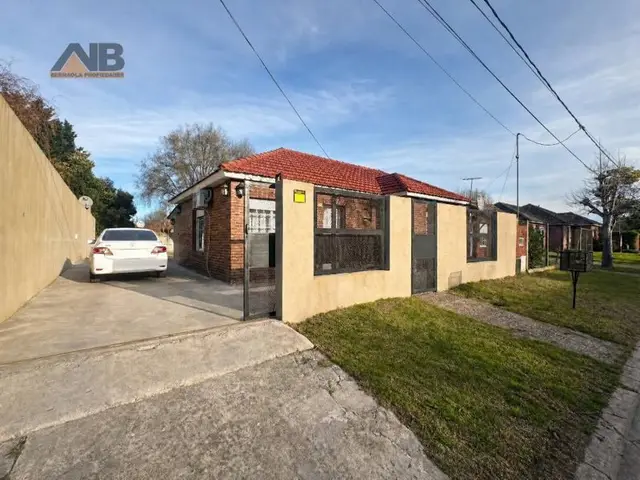 Casa de 4 ambientes en venta en Mar del Plata