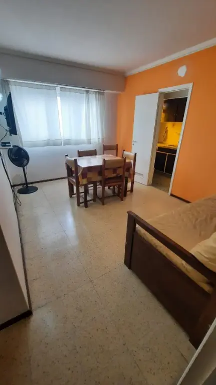 Departamento de 2 ambientes en venta en Centro