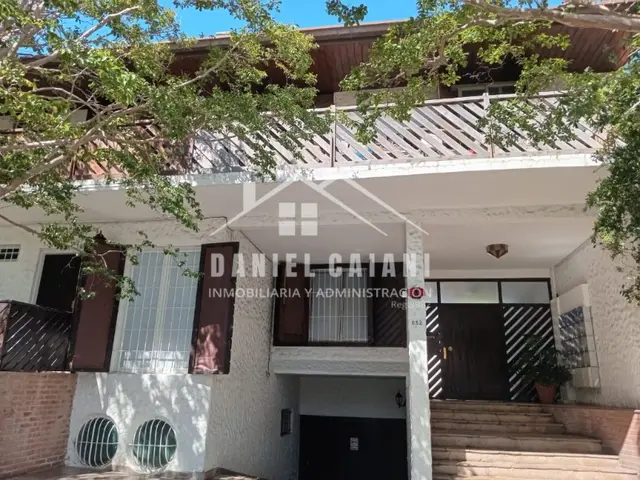 Departamento de 3 ambientes en venta en LOS TRONCOS