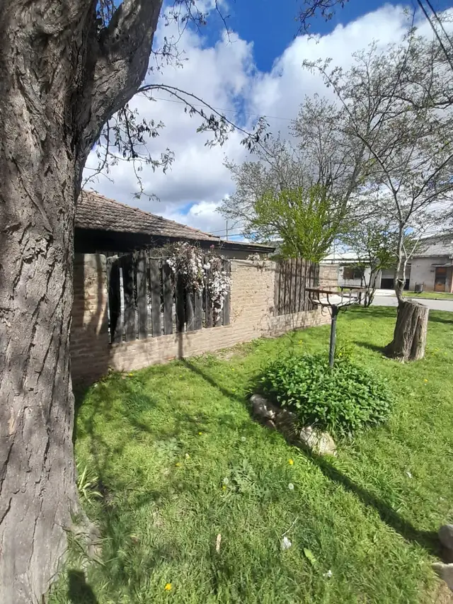 Casa de 4 ambientes en venta en LOS TILOS