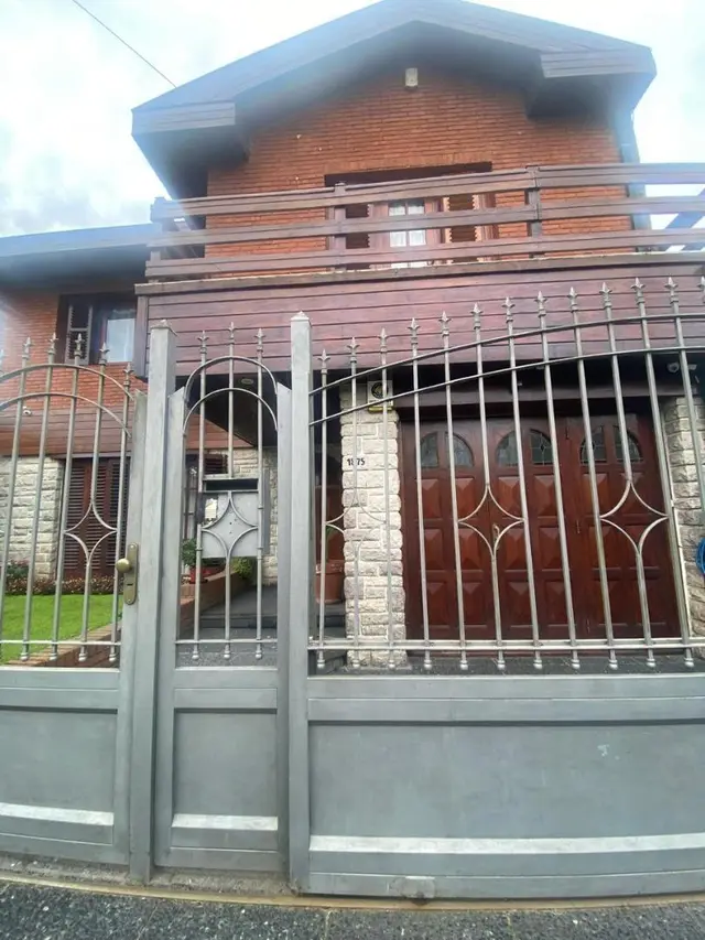 Casa de 4 ambientes en venta en PUNTA MOGOTES