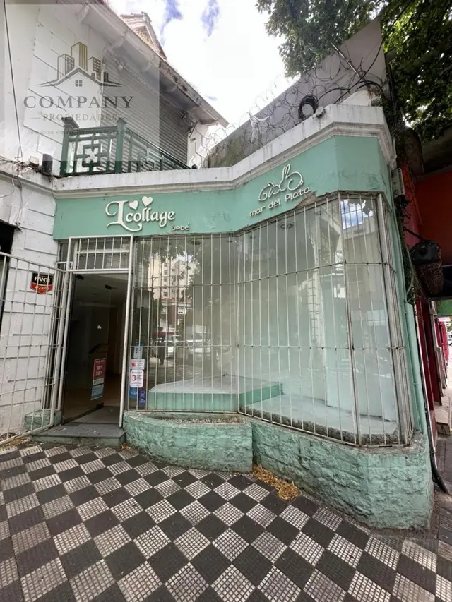 Local de 4 ambientes en venta en Centro