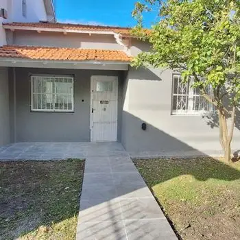 Casa de 3 ambientes en venta en PARQUE LURO