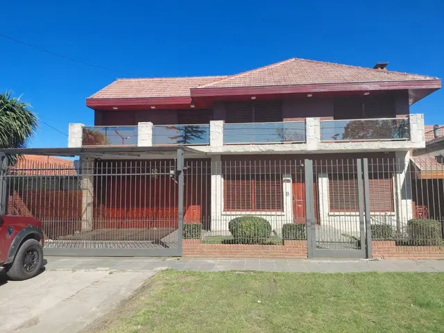 Casa de 7 ambientes en venta en LA FLORIDA