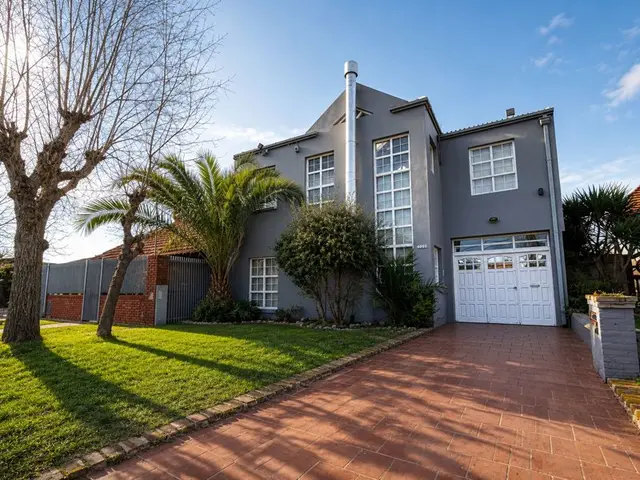 Casa de 5 ambientes en venta en CONSTITUCION