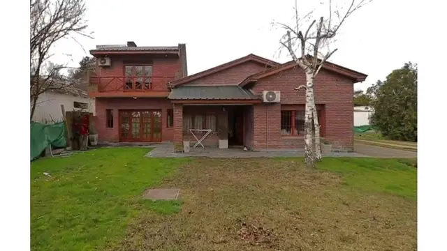 Casa de 5 ambientes en venta en CAMINO A NECOCHEA