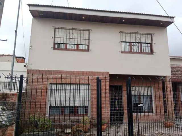 Casa de 6 ambientes en venta en NEWBERY JORGE
