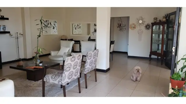 Departamento de 4 ambientes en venta en LA PERLA