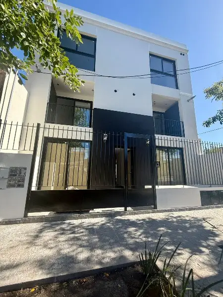 Departamento de 2 ambientes en venta en PARQUE LURO