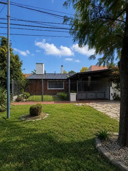Casa de 3 ambientes en venta en LA FLORIDA