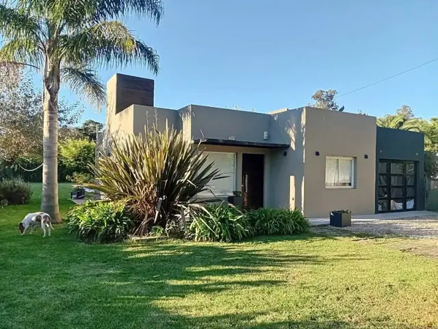 Casa de 3 ambientes en venta en ESTACION CAMET