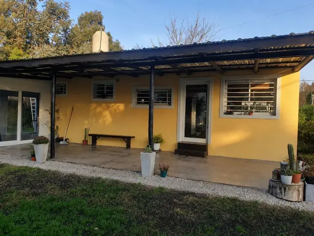 Casa de 3 ambientes en venta en ESTACION CAMET