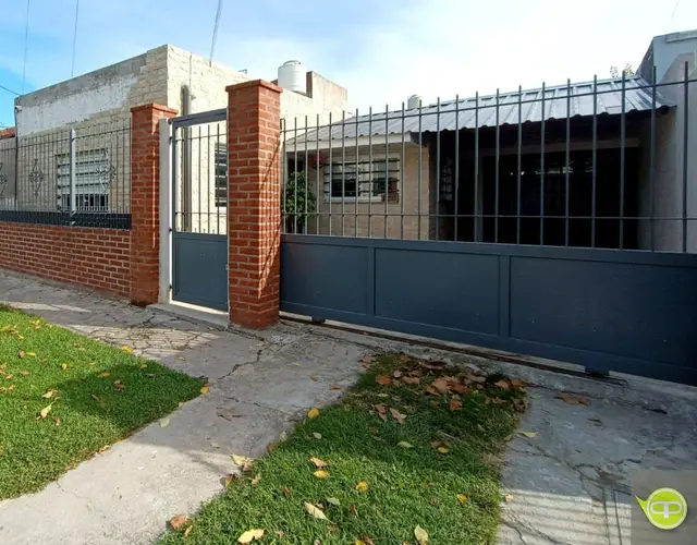 Casa de 3 ambientes en venta en SAN CAYETANO
